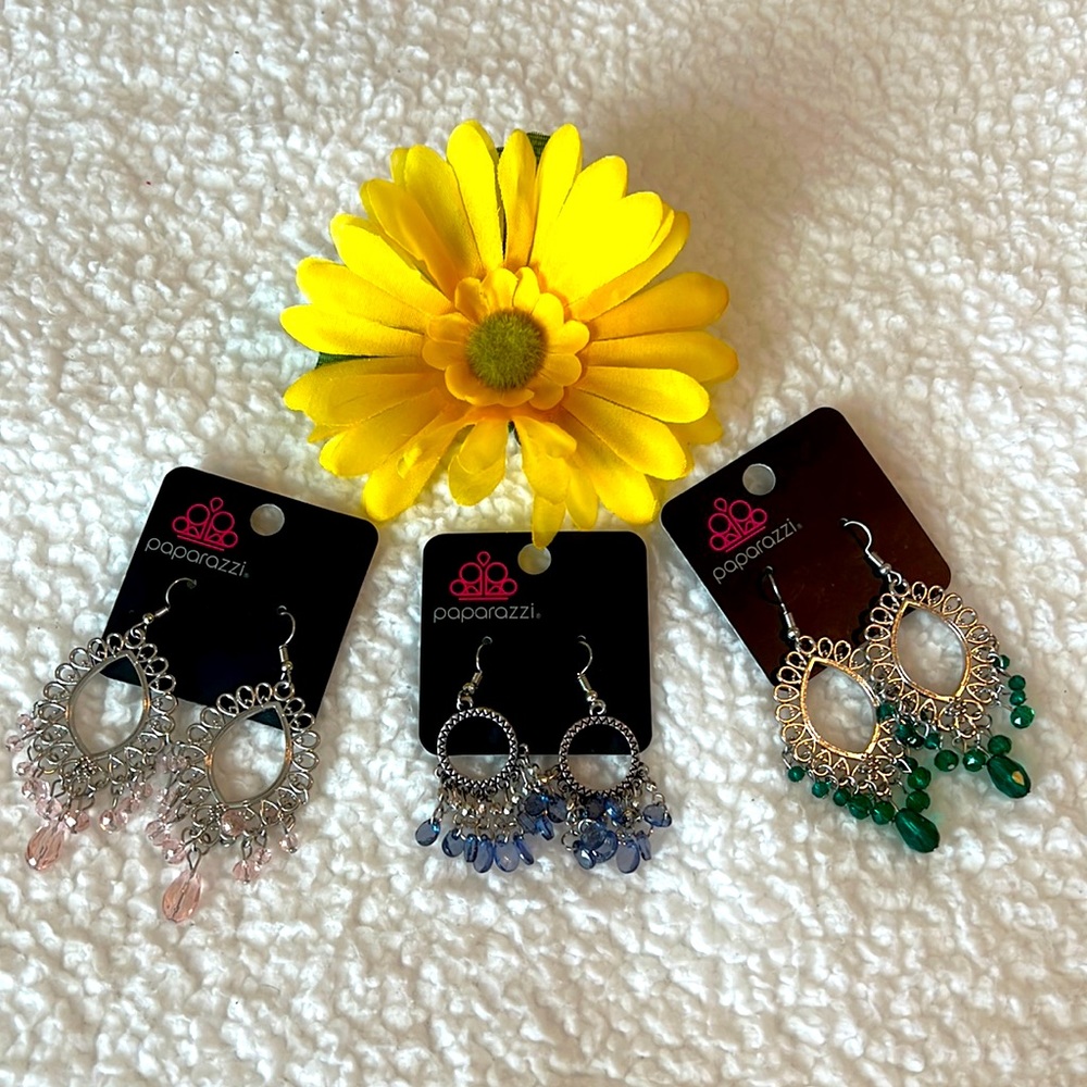 Paparazzi: Lot of 3 pairs of colored earrings